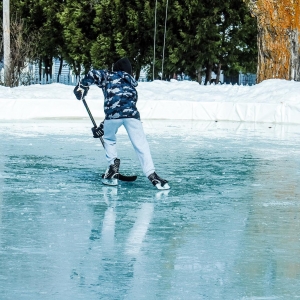 Skating in Suttons Bay
